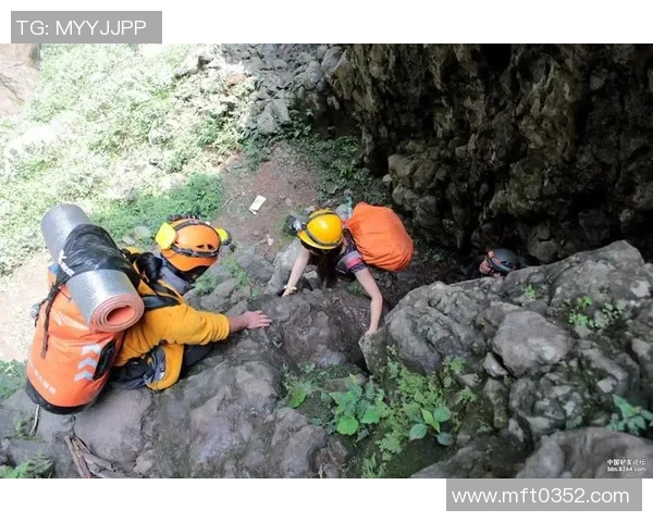 南京攀岩队的战术创新与转换体系探讨与实践分析