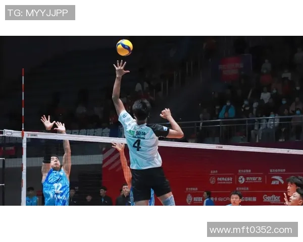 武汉排球队在奥运会上的灵活性表现引发热议展现团队协作与战术创新